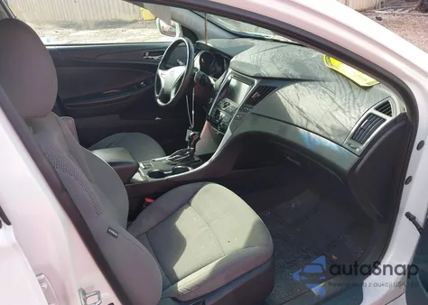 2013 Hyundai Sonata Se z USA, uszkodzony, nr VIN 5NPEC4AC8DH684589